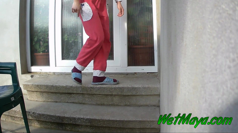 Wet Maya: Morning Pee
