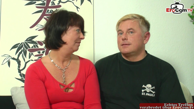 EroCom: Naturalna dojrzała milf dzielona przez męża w castingu w trójkącie