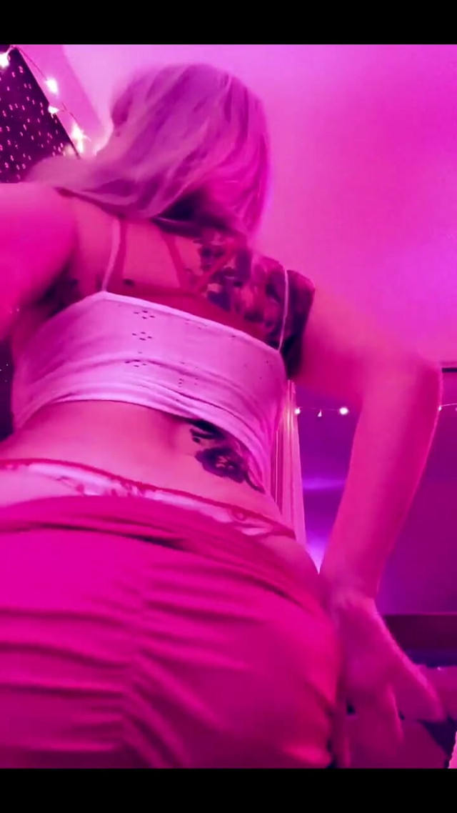 Will You Pretty Pussy (PaintedRose) Will You Pretty Pussy (PaintedRose)