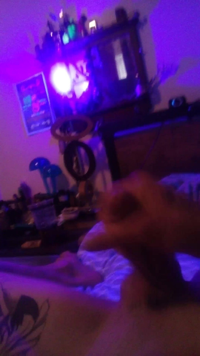 joey8889: 帮我射精