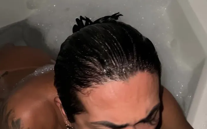 SX Producer: I Had a Fetish for Fucking in the Hot Tub,...
