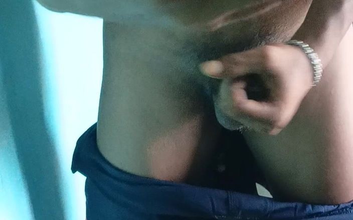 baby_johnny: 印度处女热辣男孩自慰