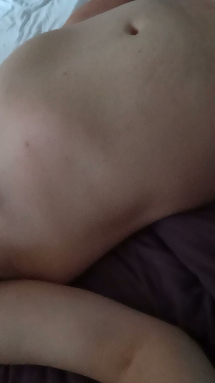 Hottieboy77: เด็กคนนี้มีอาการสะอึก
