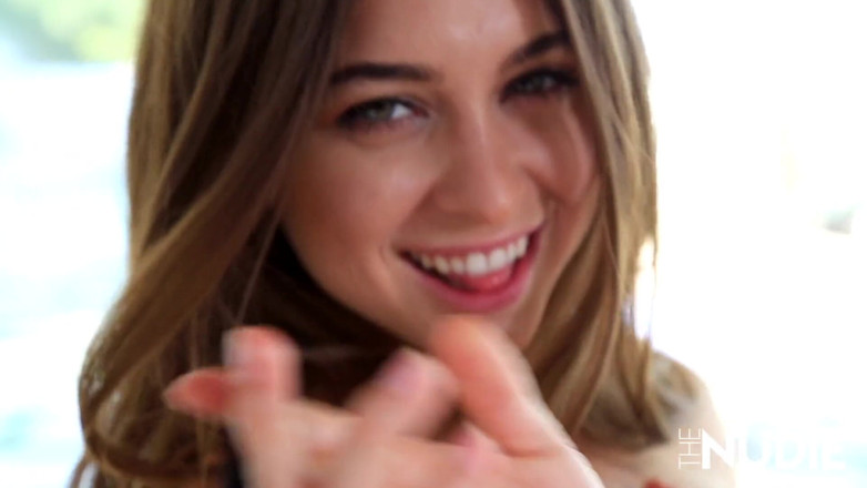 The Nudie: Riley Reid wants to suck your cock