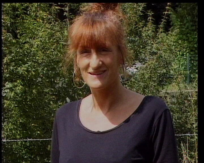 German's Fetish: जर्मन परिपक्व महिला के साथ पेशाब करना सत्र जो इसे आउटडोर करना पसंद करती है