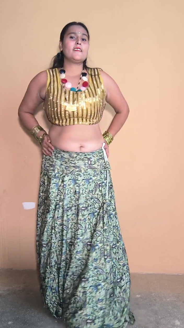 Desi chudai hub: Индийская пара представляет чрезвычайно горячий танец в любительском видео