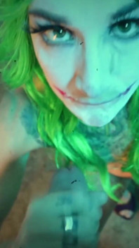 Joker Sucks Cock a Cosplay Makeup Facial