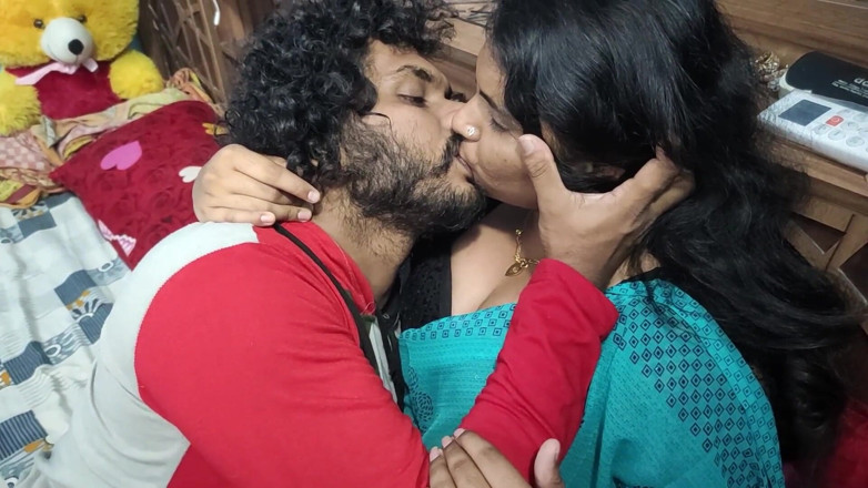 Vaigavarun45: Caliente esposa folla duro en dormitorio sari