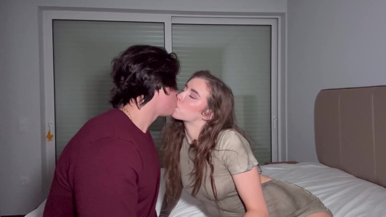 Gattouz0: Creampie anal à mon nouveau rendez-vous