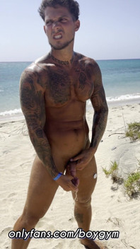 Pisse an einem strand