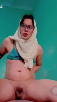 Sissy Online clasa de formare- Cum sissys utilizarea pule lor