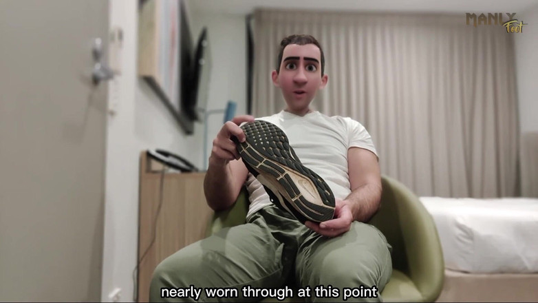 Manlyfoot: Padrastro gay - la webcam - lejos de casa el hijastro está...