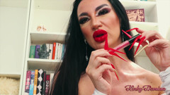 KinkyDomina: Coral roter lippenstift trance