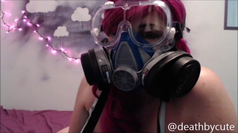 goddessjoules: Gas Mask Day 4