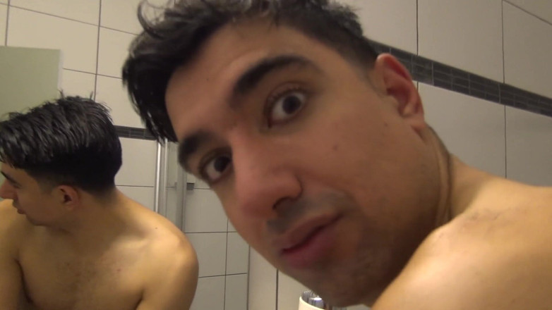 Cumbizz: Sex în grup cu matură sexy canediană