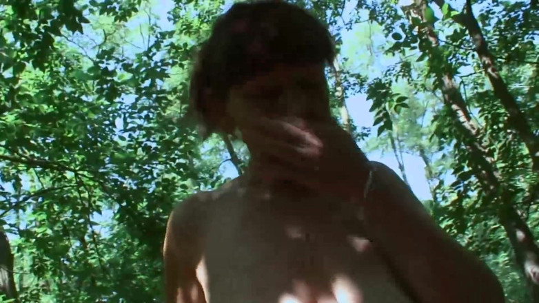 Mature Climax - 100% Mature Videos: GILF berambut merah berkongkek di dalam hutan