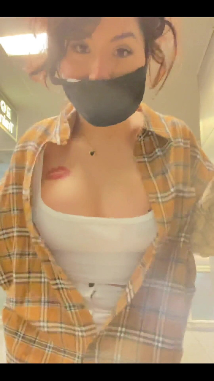 Jayla Cuateco: Spune-mi numele și trage-mi înapoi centimetrii