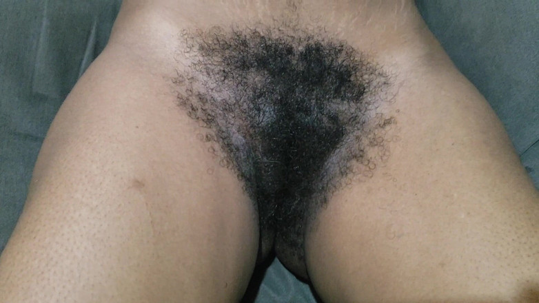 Lovemina: Âm hộ máy bay bà già nóng bỏng đáng kinh ngạc...