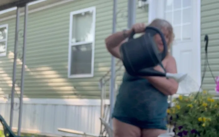 Big Ass 4 U: Water My Naughty Garden