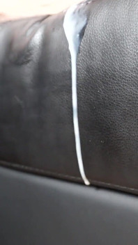 Ung rysk flicka footjob och cumshot