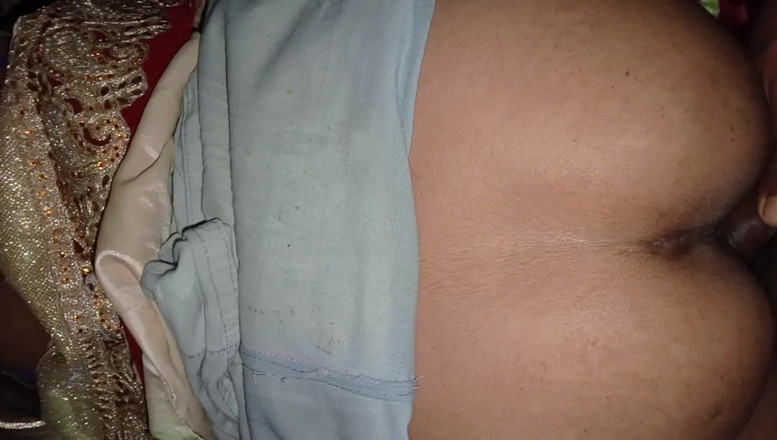 Amrita for you: Sexy indický desi nevlastní bratr v právu a nevlastní sestra...