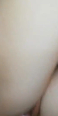 그녀는 그녀를 너무 열심히 따먹을 줄 몰랐어