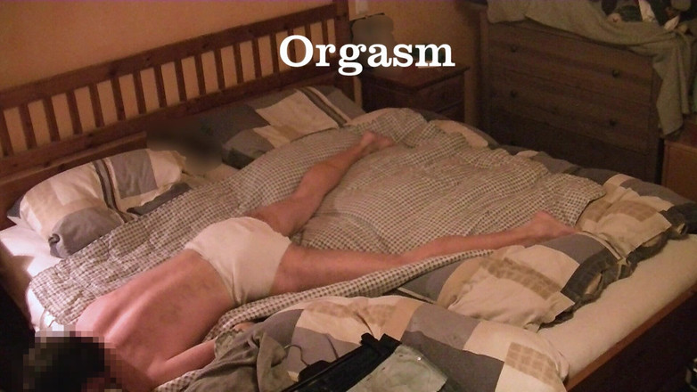 Mark Hannes: Kalhotky v posteli (od 52leté staré nevlastní matky) Masturbace