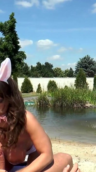 Mame sexy incitante sug și fut pule mari în clip sexual în aer liber