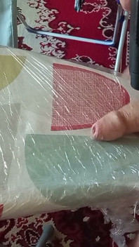 Masturbându-mă până când ejaculez cu vibratorul meu preferat