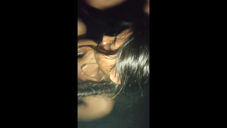 AfasanaShorts: Como o namorado fez sua namorada saltar no chão