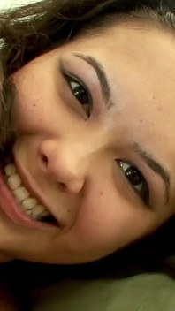 Si fa sbattere il suo stretto buco di culo - Episodio 4