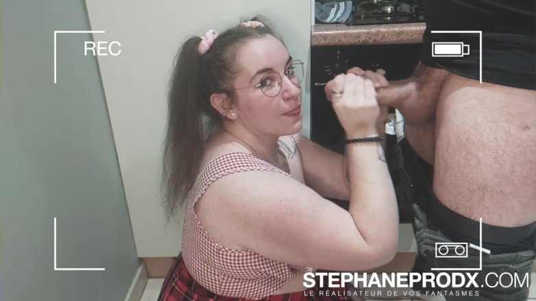 Stephprodx: Venus Teen Pompedevant Le Frigo