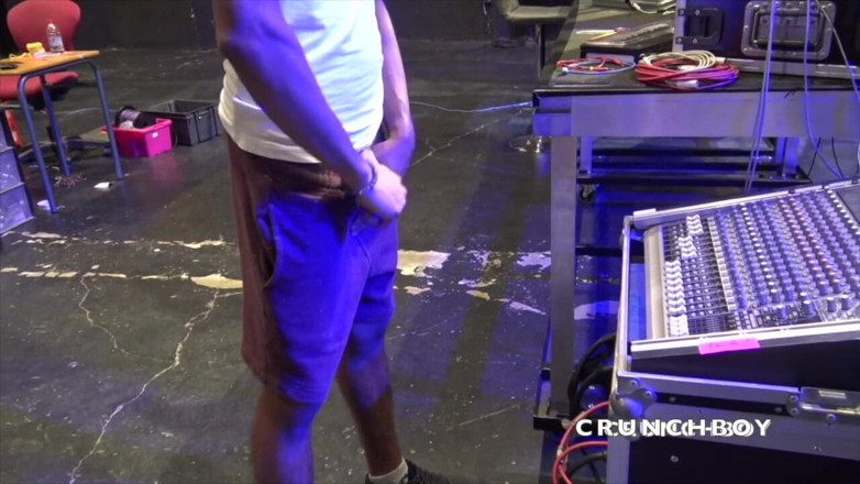 The official French bareback channel: Kembar dikongkek tanpa kondom di kelab tarian