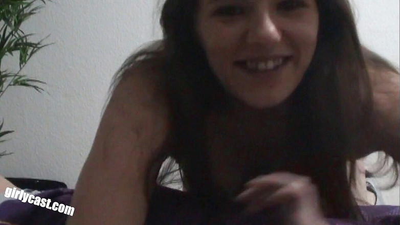 Girlycast: Mila si gadis turki sange muncrat