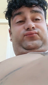 Şişman görünüşüme bayılıyorum - çift çene, büyük meme ve büyük göbek