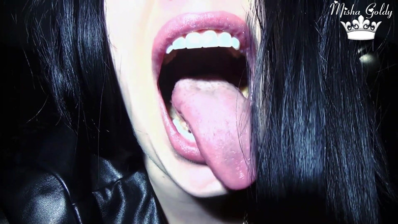 Goddess Misha Goldy: Komm in den hals von sexy hexe und werde geschluckt,...