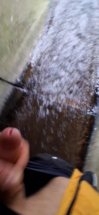 Outdoor Wank