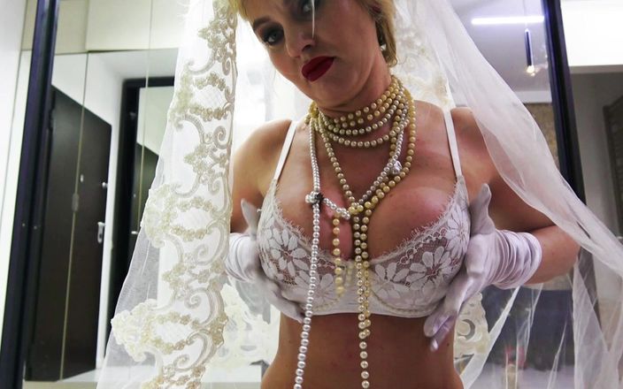 Goddess Celine: Macecha nevěsta fantazie
