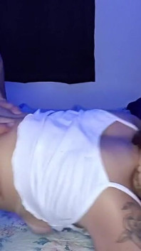 Teman lelaki kawan mengongkek saya semua berempat dan pancut ke dalam pantat saya