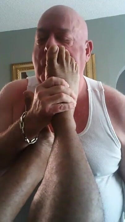 beardaddychub: Fetish Kaki!