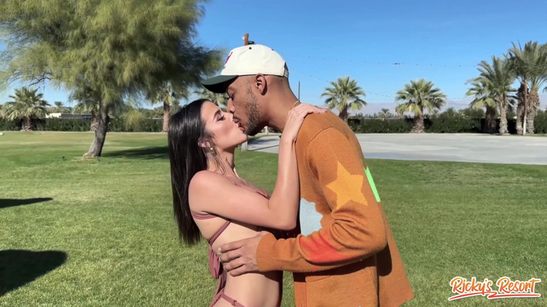 Ricky's Resort: Kylie Rocket Episode