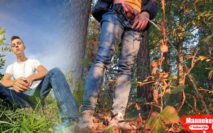 Manneken pis: Guy Long Pissing in the Forest Under a Tree