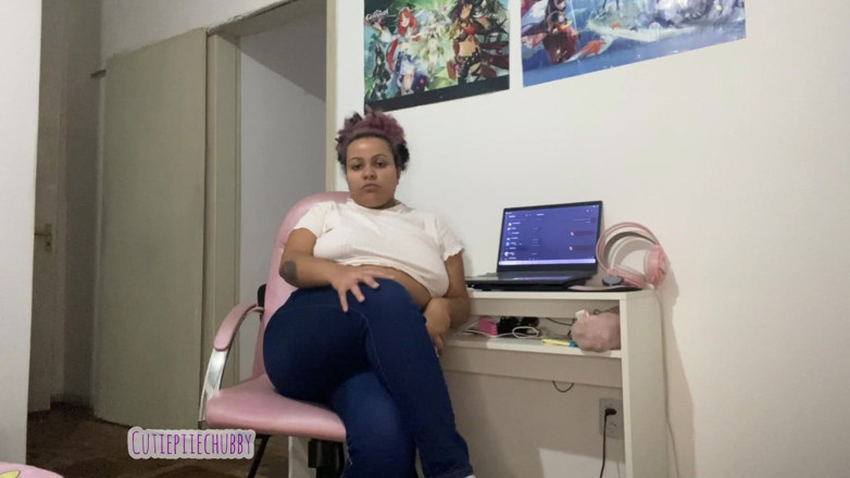 Cutiepiie Chubby: Чернокожая толстушка на стуле, подборка