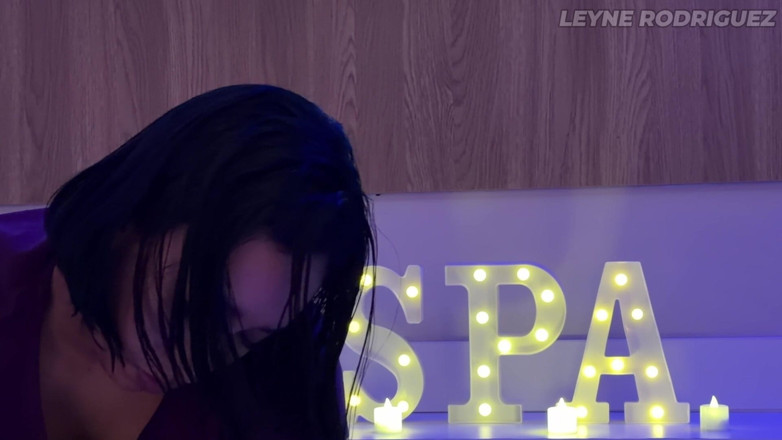 Leyne Rodriguez: Premium, rencontre personnalisée, la séance ultime d’une latina pulpeuse pour...