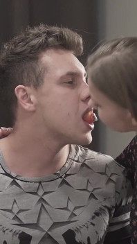 Teen niềng răng bị bạn trai đụ