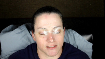 Dirty Dees: गंदे dees के लिए 2 फेशियल वीर्य विस्फोट