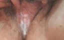 Mommy big hairy pussy: Chatte poilue ouverte, creampie extrême