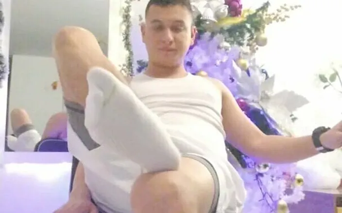 Tomas Styl: These Feet Look for a Slave Who Worships Them