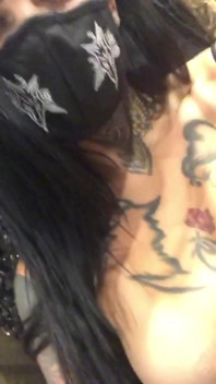 Alt Tits