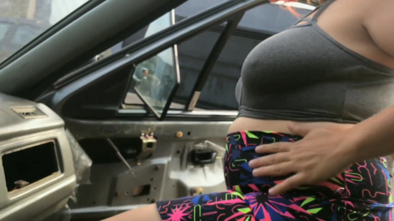 Sharinga: Getting naughty on the street